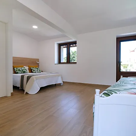 Galihost - Galilaxe Meaño